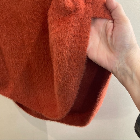 ANTHROPOLOGIE Sz XS Oversized Fuzzy Crew Neck Back Pleat Super Soft Sweater - Picture 6 of 11